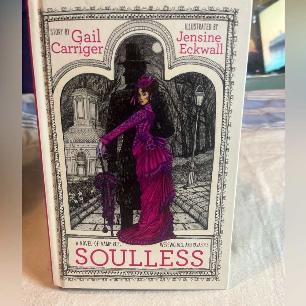 Soulless by Gail Carriger, Signed Hardcopy - Picture 5 of 7